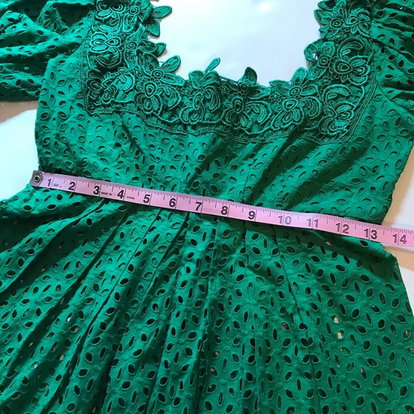 MODA Eyelet Top - Picture 2 of 5